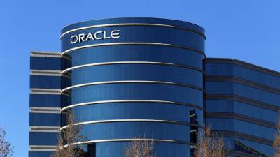 Oracle restringe venda e uso de serviços na Venezuela devido às sanções dos EUA