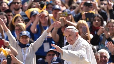 Papa apela por soluções para travar violência na Venezuela