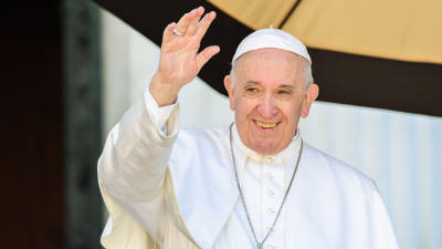 Papa defende que é preciso “ir limpando” o Vaticano, que não está a salvo de pecados e vergonhas