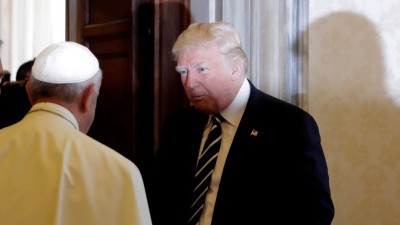 Papa e Trump reuniram-se em privado durante 27 minutos