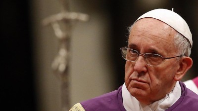 Papa ficou “profundamente triste” com ataque
