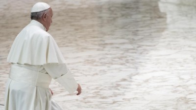 Papa Francisco admite corrupção no Vaticano