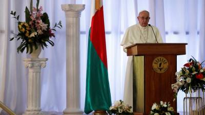 Papa Francisco alerta para problema da desflorestação em visita a Madagáscar