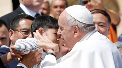 Papa Francisco apela a médicos que combatam o aborto