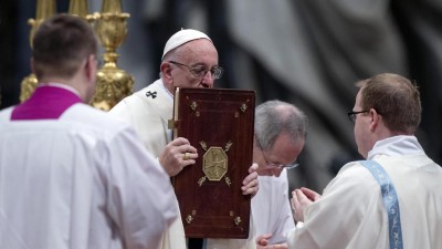 Papa Francisco exorta bispos a terem tolerância zero com abusos sexuais