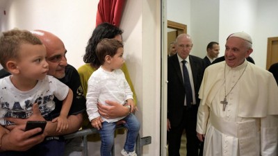 Papa Francisco exorta comunicação social a adoptar a lógica da “boa notícia”