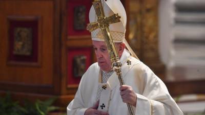 Papa Francisco pede ajuda aos necessitados na missa do Corpo de Deus