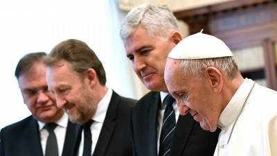 Papa lança um apelo para o fim imediato da violência na Síria
