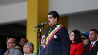 Parlamento aprova plebiscito para saber se Maduro deve continuar na Presidência