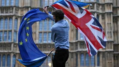Parlamento britânico decide futuro do Brexit na terça-feira