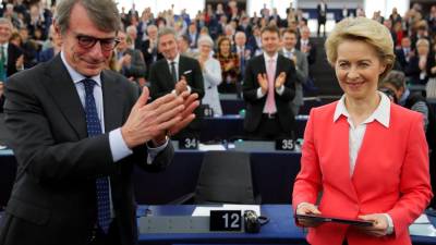 Parlamento Europeu aprova Comissão Europeia de Von der Leyen