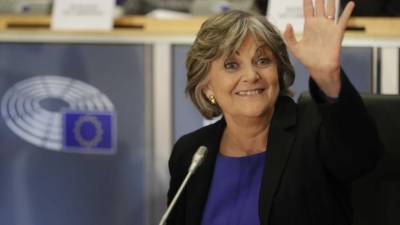 Parlamento Europeu vota hoje Comissão Europeia liderada por Von der Leyen
