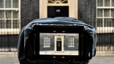 Partido Conservador de Theresa May perde maioria absoluta