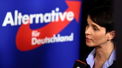 Partido de extrema-direita alemão AfD reorganiza-se