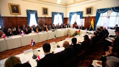 Países reunidos em Quito vão continuar a receber migrantes venezuelanos