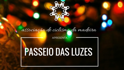 Passeio de bicicleta para contemplar as luzes de Natal