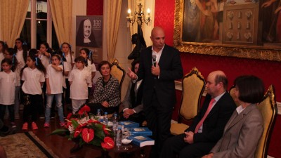 Paulo Cafôfo apresentou livro de Duarte Mendonça nos Paços do Concelho