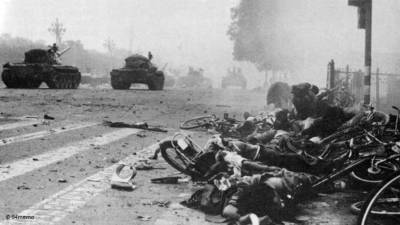 Pelo menos 10.000 mortos no massacre de Tiananmen