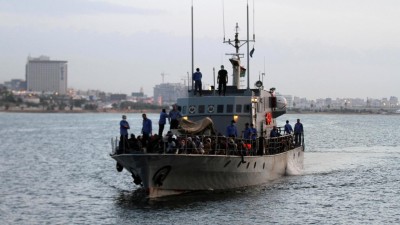Pelo menos 126 migrantes desaparecidos após naufrágio no Mediterrâneo