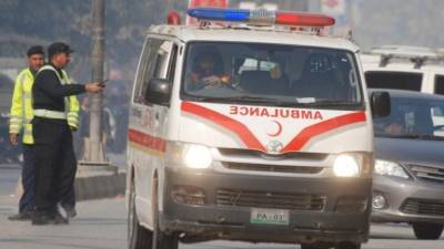 Pelo menos 14 pessoas morreram queimadas em acidente com autocarro no Paquistão