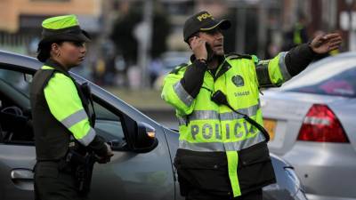 Pelo menos 21 mortos em explosão de carro armadilhado em Bogotá