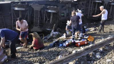 Pelo menos 24 mortos em descarrilamento de comboio na Turquia