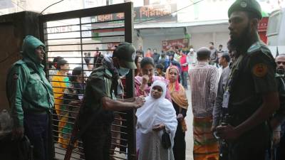 Pelo menos oito pessoas morreram no Bangladesh à margem das eleições no país