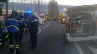 Pelo menos quatro mortos e sete feridos em colisão de comboio com autocarro em França