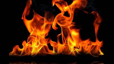 Pelo menos sete raparigas morrem em incêndio