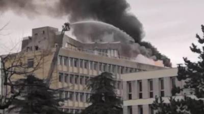 Pelo menos três feridos em explosão num edifício da Universidade de Lyon