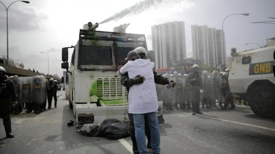 Pelo menos três mortos desde segunda-feira na Venezuela