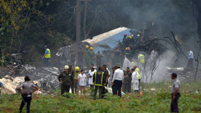 Pelo menos três pessoas sobreviveram à queda de avião em Cuba, segundo ‘media’ estatais