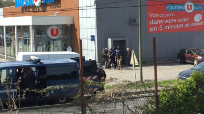 Pelo menos um morto no sequestro num supermercado do sul de França