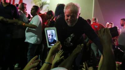 Perseguição a Lula mostra que direita não tem candidato às presidenciais do Brasil