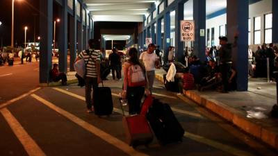 Peru começa a exigir passaporte aos venezuelanos que chegam à fronteira