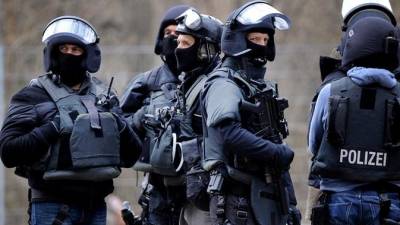 Polícia alemã diz ter impedido um atentado com uma “bomba biológica”