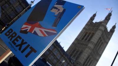 Polícia britânica alerta para riscos de segurança pública de saída sem acordo