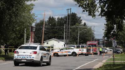 Polícia canadiana acusa homem de 48 anos por quatro mortes em tiroteio