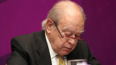 Polícia espanhola revista casa de ex-presidente do governo regional da Catalunha