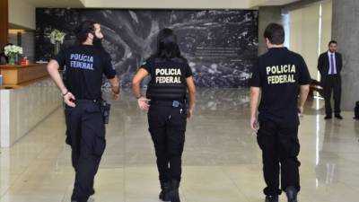 Polícia faz buscas na sede do partido do presidente brasileiro por suspeita de corrupção