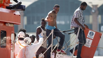 Polícia Marítima resgatou hoje 58 migrantes no mar Egeu