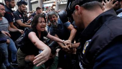 Polícia turca dispersa manifestação de mães de desaparecidos