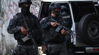 Polícia venezuelana localizou 11 corpos carbonizados a sul de Caracas