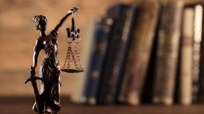 Polónia aprova legislação que aumenta controlo político sobre a justiça