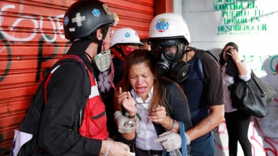 População bloqueou Caracas durante quatro horas, apesar da repressão