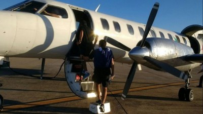 Porta do avião que transportava argentinos do Racing abriu-se na descolagem