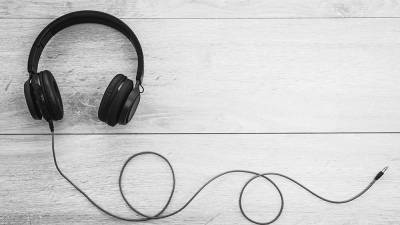 Portuguesa a viver na Alemanha ensina música a crianças refugiadas