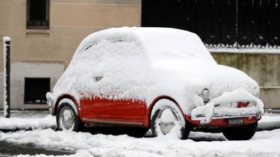 Portugueses contam transtornos causados pela neve em Paris