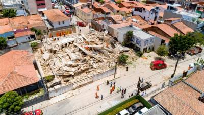 Prédio de sete andares desabou em Fortaleza