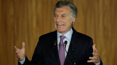 Presidente argentino viaja com urgência para o Uruguai para discutir situação na Venezuela